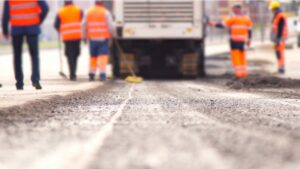 Gobierno autoriza que constructoras cuenten con obreros de zonas en cuarentena