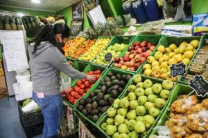 Frutas y verduras han aumentado su precio hasta en un 50 por ciento