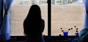 Piden una década de cárcel efectiva para abuelastro acusado de abusar de una niña