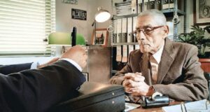 “El agente topo” de Maite Alberdi: Una docu-ficción sobre el abandono de la tercera edad