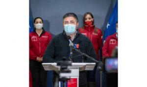 Enrique Paris mantiene a Eduardo Castillo como seremi (s) de manera indefinida