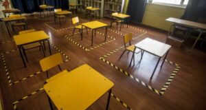 No volver a clases presenciales: la exigencia al Mineduc del Colegio de Profesores y apoderados