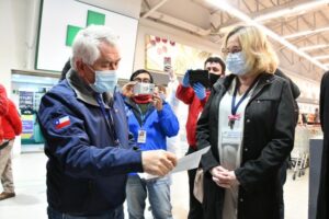 Barrera sanitaria en aeropuerto y aumento de recursos: las principales exigencias de la Cormupa al ministro Paris