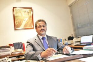 “No concuerdo para con el proceder del Hogar de Cristo desde nivel central”