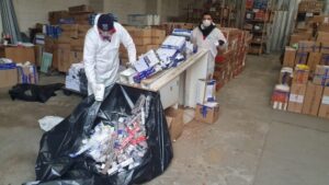 Aduanas destruyó más de 100 mil cajetillas de cigarrillos incautadas