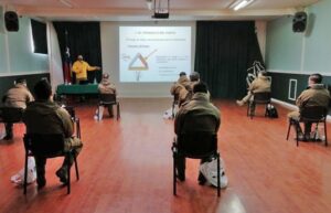 Conaf capacitó a funcionarios de Carabineros para prevenir incendios forestales