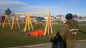 Hombre falleció en Plaza Esmeralda del Barrio Prat