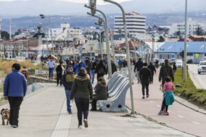 Casos activos disminuyen y presentan las mejores cifras desde hace dos meses