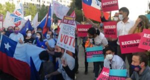 Comandos por el Apruebo y Rechazo realizan cierres de campaña paralelos de cara al Plebiscito