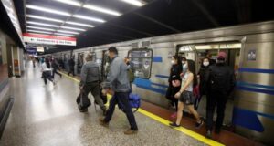 Metro duplica pasajeros trasladados durante la primera mitad de la elección