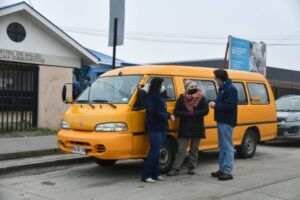 Alcalde Radonich pidió aumentar plazo y flexibilizar requisitos para bono a transporte menor en Punta Arenas