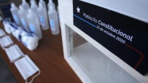 Minsal ratifica que multarán a contagiados que vayan a votar