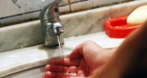 No habrá cortes de agua hasta abril de 2021: empresas extienden acuerdo en contexto de pandemia