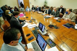 Aprueban idea de legislar segundo retiro de 10%