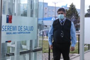 Seremi (s) Castillo presentó todos los síntomas de Covid-19, pero su PCR salió negativo