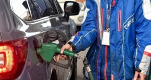ENAP anticipa que precios de bencina caerán a partir de este jueves: diésel aumentará su valor