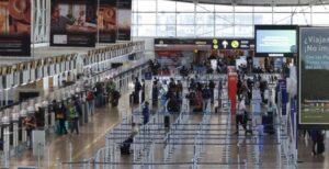 4 mil personas han ingresado a Chile por Aeropuerto de Santiago tras reapertura de fronteras