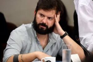 Dispar opiniones de diputados magallánicos por acusación a  ministro del Interior Víctor Pérez
