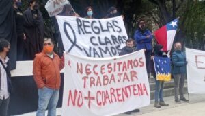 Rubro turístico realiza manifestación céntrica  implorando ayuda ante crítica situación