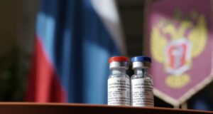 Tras anuncio de Pfizer: Rusia anuncia que su vacuna Sputnik-V logró eficacia de un 92%
