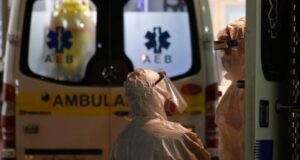 Expertos anticipan que segunda ola de contagios de covid-19 ya está comenzando en Chile
