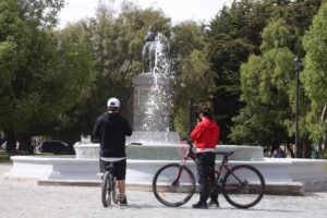 Municipio da a conocer nueva imagen de Plaza Manuel Bulnes y pide cuidar el espacio público