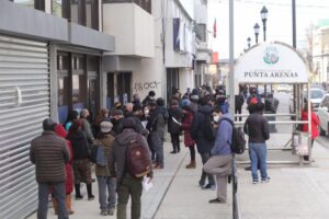 Salud propone alargar inicio de toque de queda