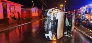 Dejan en libertad a conductor ebrio que estrelló su camioneta contra vivienda