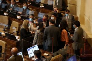 Diputados hacen cambios al retiro del 10%: no pagarán impuestos rentas de hasta $1,5 millones y bajan plazo para pagar