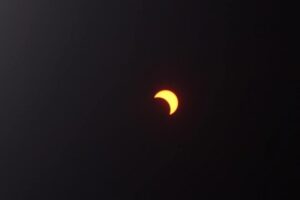 Las postales que dejó el eclipse solar en Punta Arenas