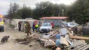 Grave joven ocupante de automóvil que volcó en Prolongación Capitán Guillermos