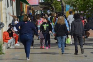 Más de 140 casos positivos se registraron durante últimas horas en Santa Cruz