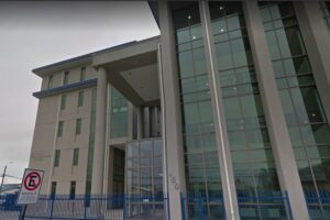Condenan a sujeto a 3 años de cárcel por desacato