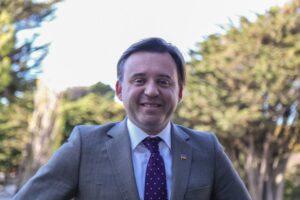 Alcalde Claudio Radonich anunció que irá a la reelección