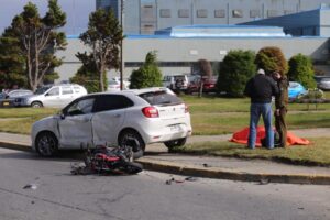 Chofer involucrado en colisión que dio muerte a motorista quedó bajo arresto domiciliario