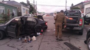 Persecución policial terminó con cuatro sujetos detenidos