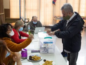 Debate genera participación de votantes en primaria opositora de Punta Arenas
