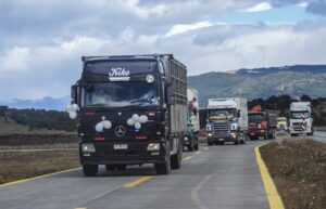 Camioneros de Puerto Natales despiden a chofer encontrado sin vida en una pista de la Ruta 9 Norte