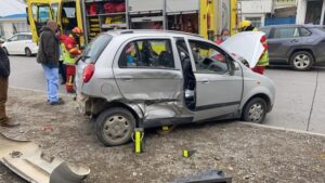 Colisión deja una persona lesionada: una de las partes no habría respetado un semáforo