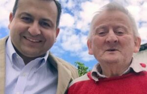 Presentan libro en homenaje al padre de la ufología chilena Luis Altamirano