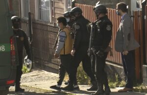 Realizan reconstitución de escena por crimen de desabollador