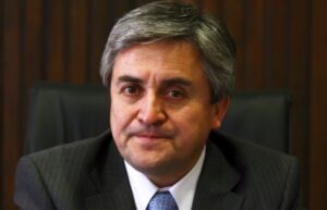 “Yo creo que es un error el no someterse a una primaria interna”