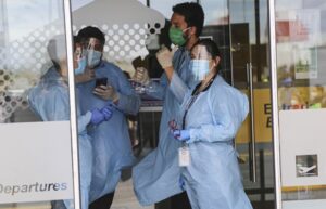Aeroevacuados y fallecidos complican el avance de fase en Punta Arenas y Puerto Natales