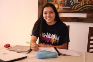 Isidora Yáñez del Colegio Charles Darwin fue puntaje nacional en Matemáticas