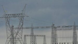 Buscan conectar la Tierra del Fuego argentina con la red nacional de electricidad