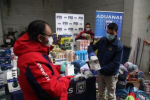 Más de 1.900 productos incautó PDI y Aduanas en céntrico local chino