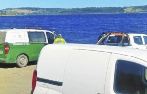 Encuentran a desaparecido flotando en agua de lago de Chonchi