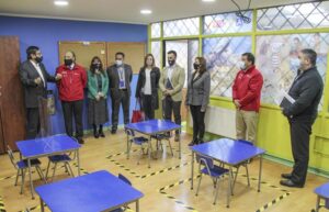 Cambios estructurales, diversos protocolos y adquisición de recursos sanitarios figuran en las medidas ante eventual vuelta a clases presenc