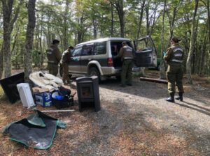 Dos detenidos por robo a casa los encontraron en el bosque