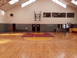La rama de básquetbol del club Español inició sus entrenamientos en gimnasio